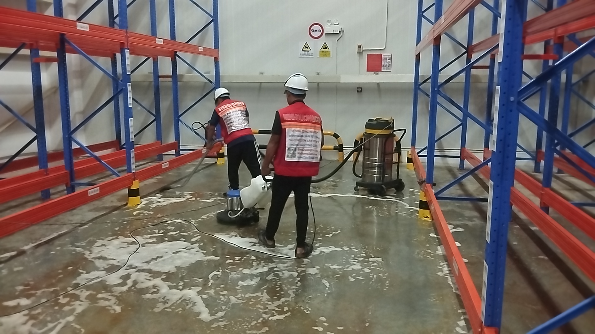 Vệ sinh nhà xưởng Bình Dương
