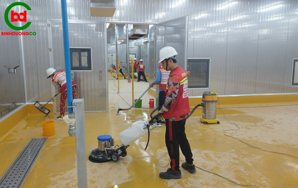 đội ngũ chuyên nghiệp, đào tạo bài bản